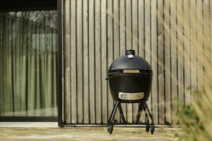 Big green egg Onyx intergrated handler